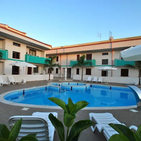 Isula Beach Santa Maria del Focallo