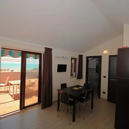 Appartamento Isula Beach Santa Maria del Focallo
